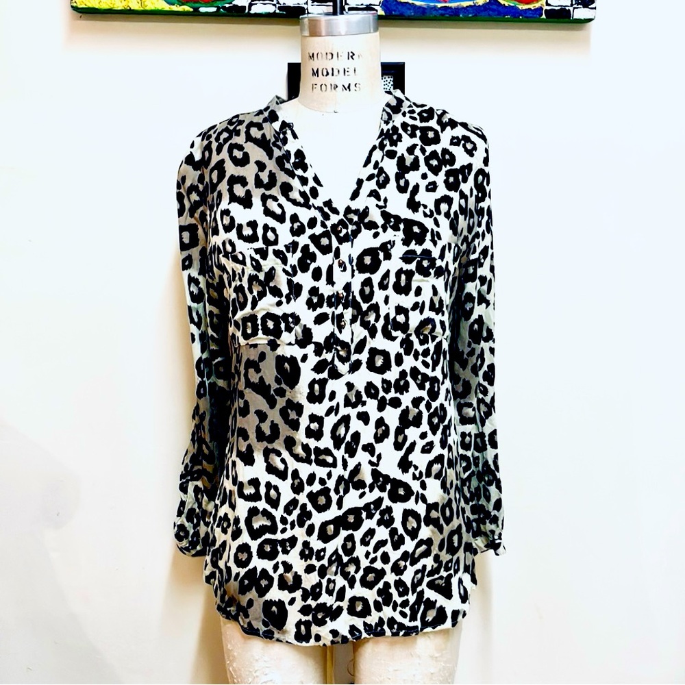 T87 Tramp Leopard Print Rayon Blouse Small